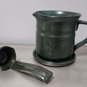 Green Handcradted Ceramic Gravy/sauce Boat and Ladle Set